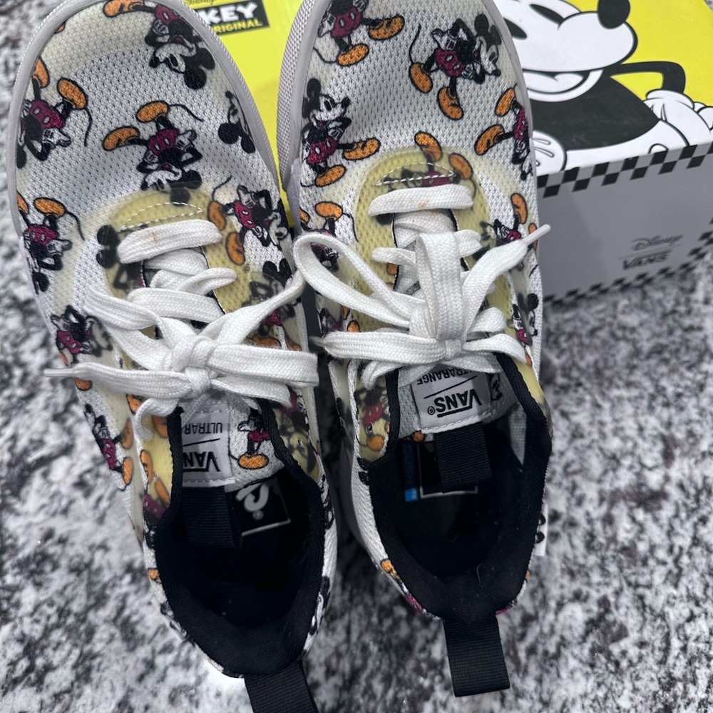 Disney Vans Mickey Mouse Sneakers size 7